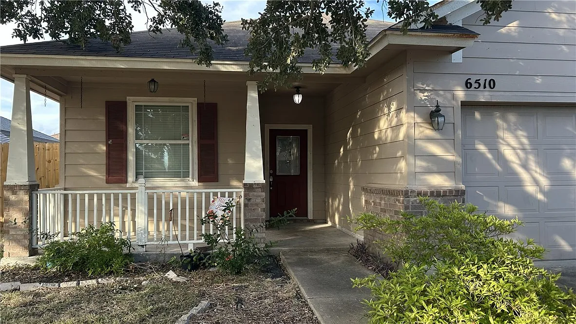 3 bed, 2.0 bath, 1534 sqft, $1,900 — Photo 1