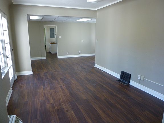 Lobby to Reception Area