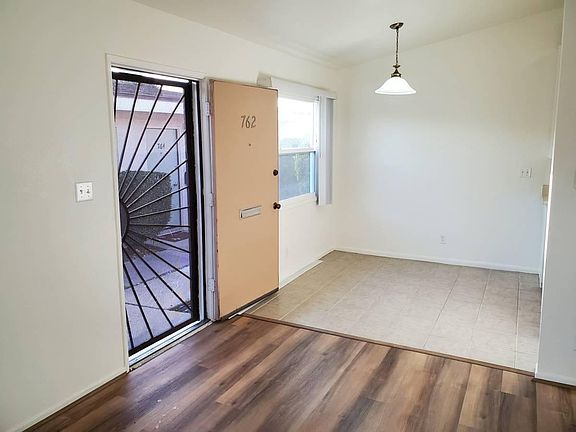 3rd image of 762 Sidonia Ave