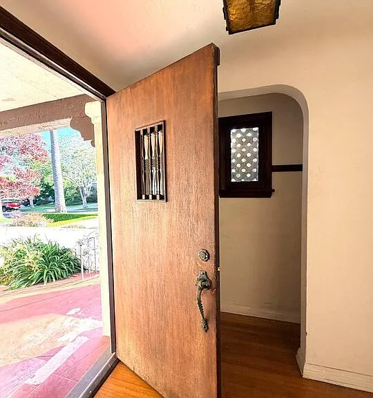 2342 Selby Ave — Photo 40