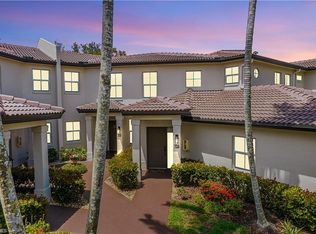 700 Diamond Cir APT 706, Naples, FL 34110