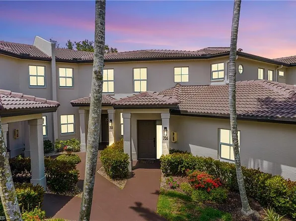 700 Diamond Cir APT 706, Naples, FL 34110