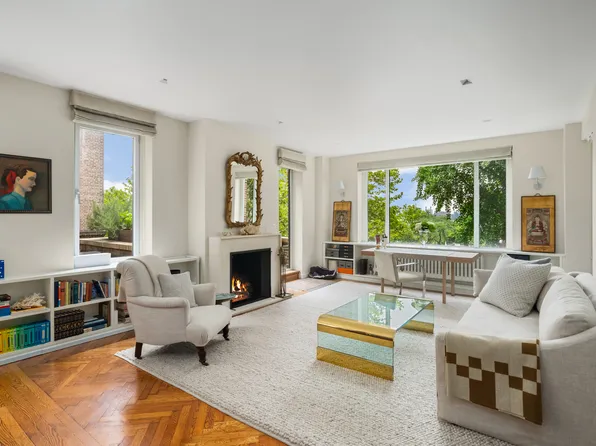 455 East 51st Street image 2 of 15