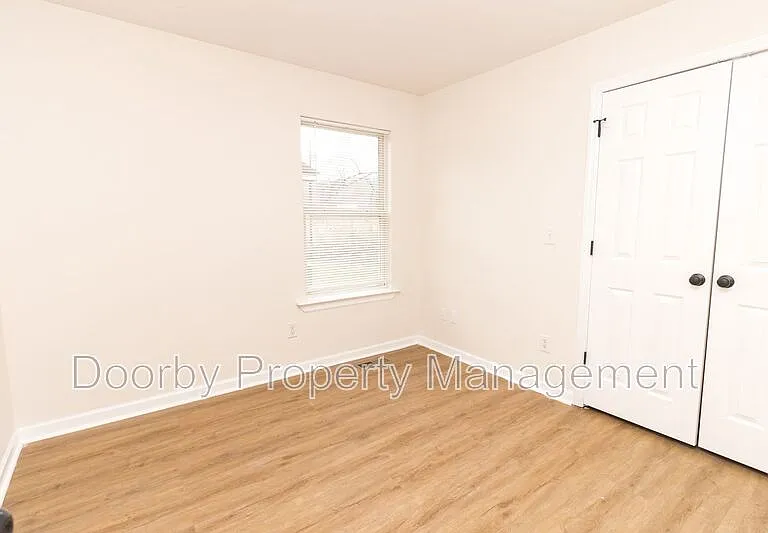 2310 Cushman St — Photo 16