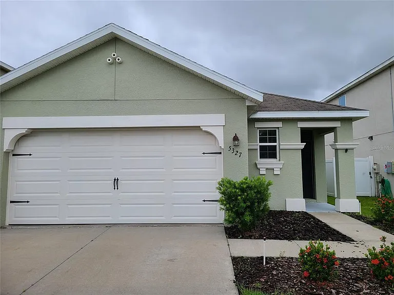 5327 San Palermo Dr — Photo 1