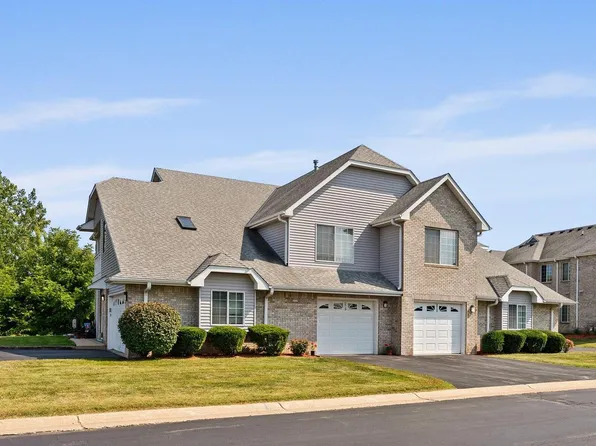 6910 South Rolling Meadows COURT, Oak Creek, WI 53154