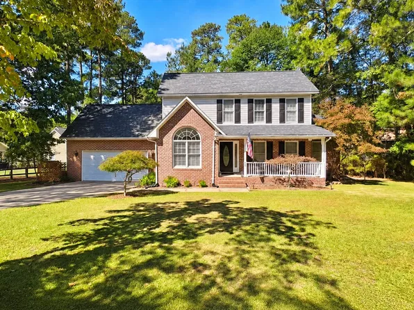 88 Lakeside Ln, Sanford, NC 27332