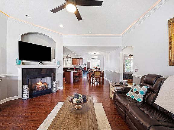 3rd image of 223 Reedy River Ct