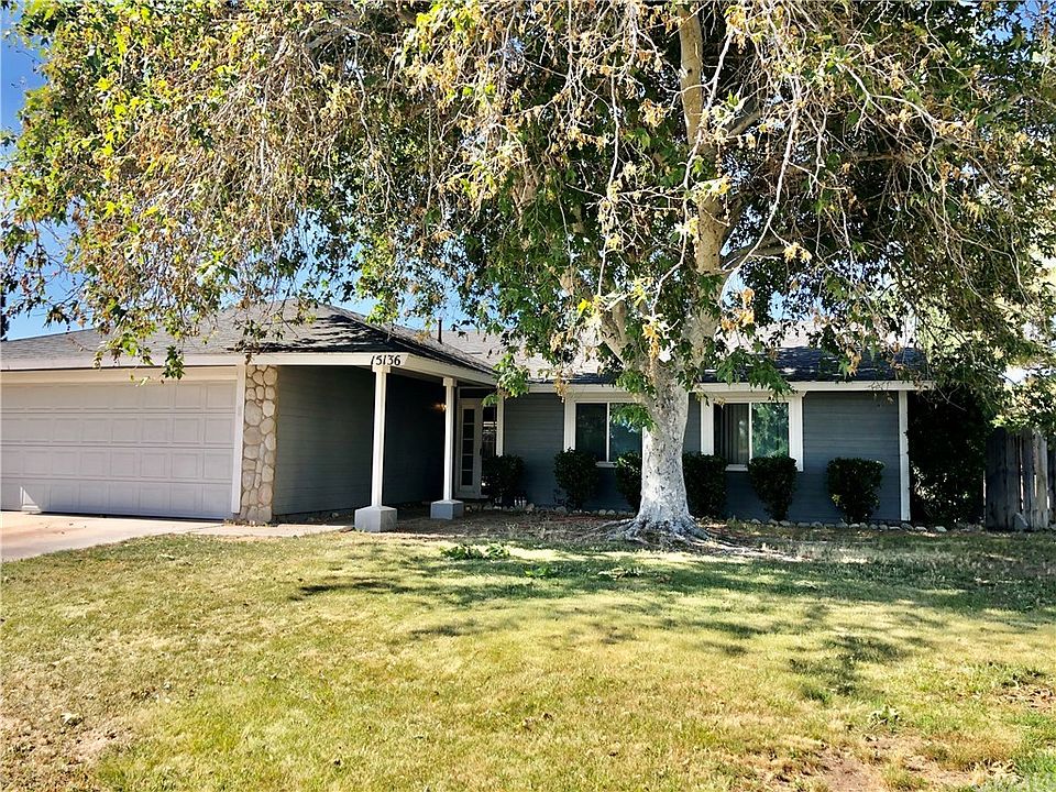 1st image of 15136 Dundee Cir