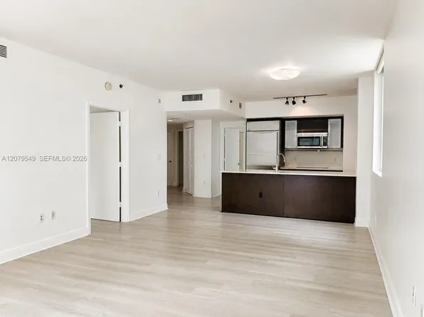 55 SE 6th St, Miami, FL