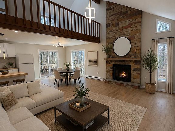 2nd image of 4619 Burnside Dr