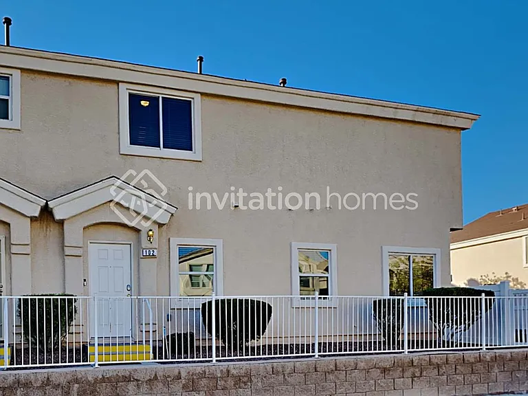 3025 Gary Cooper St #102 — Photo 1