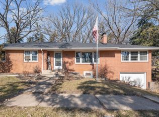 425 97th Ave NW, Coon Rapids, MN 55433