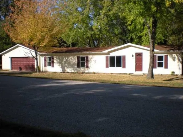 11000 Country Homes Dr, Evansville, IN 47712