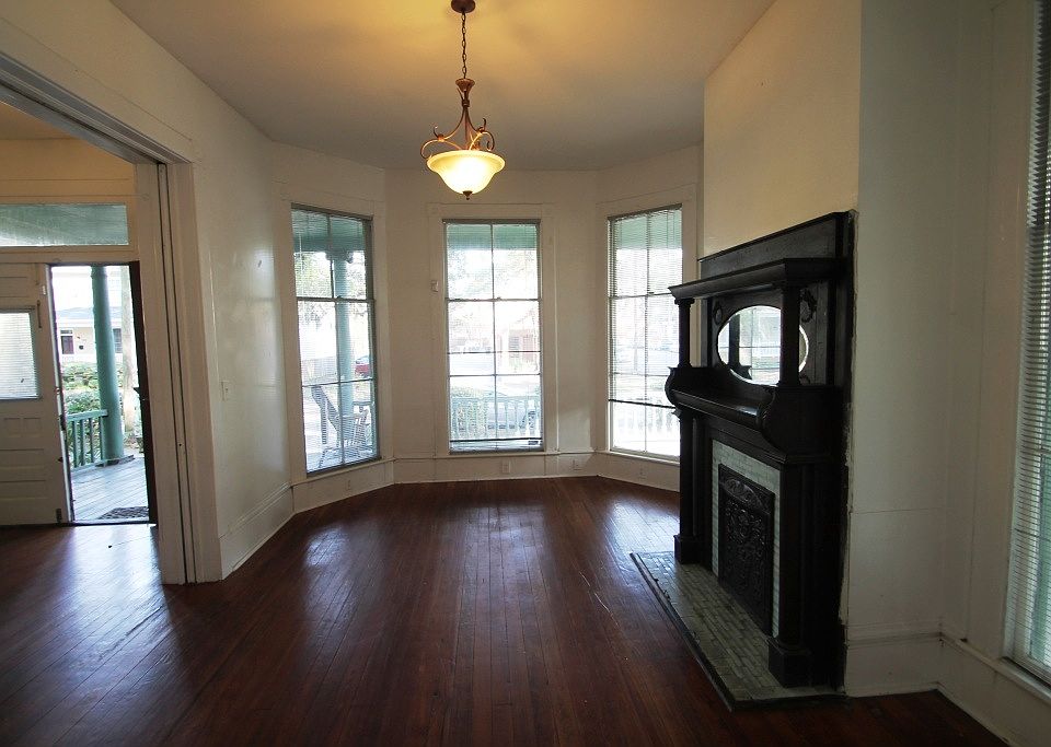 2nd image of 203 W 36th Street # Fl 1ST