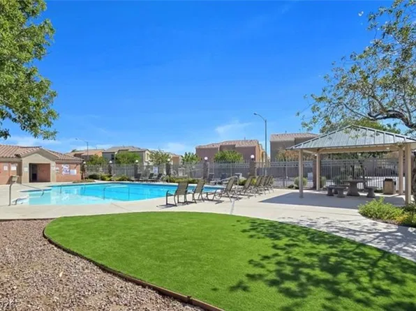 6597 Roundstone Bog Ave, Las Vegas, NV 89139