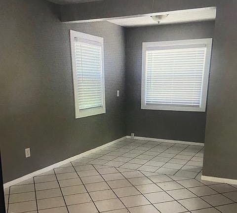 3rd image of 4137 Everts St