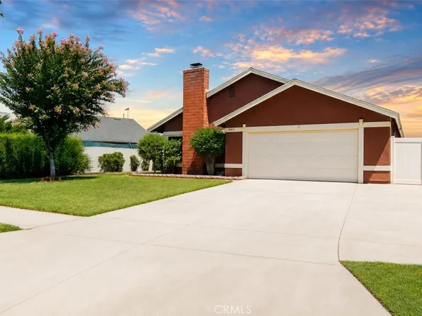 10415 Charleston Dr, Riverside, CA 92503