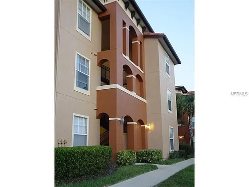 5536 Metrowest Blvd #101 Photo 1