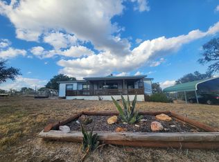 111 Rio Llano Dr S, Llano, TX 78643