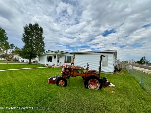 204 County Rd, Big Piney, WY 83113