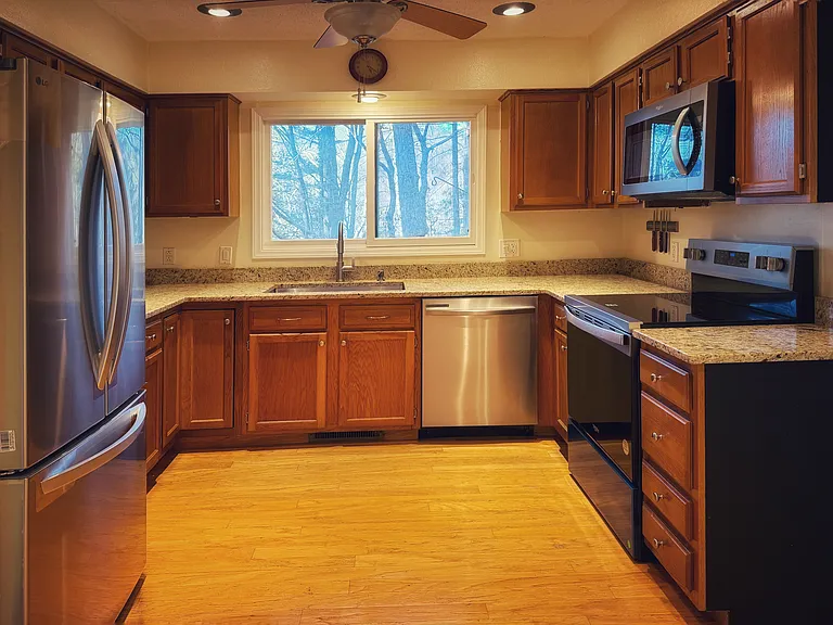 7 Gardenwood Ln — Photo 10