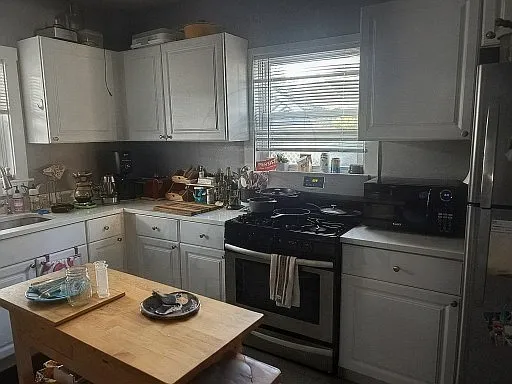 2 bed, $2,700 — Photo 3
