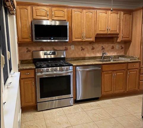 4th image of 2789 E 65th St #1