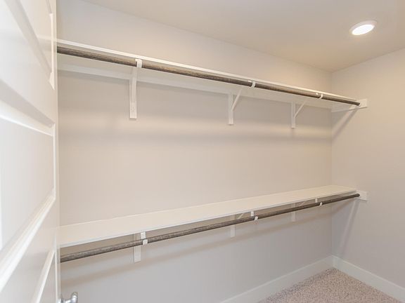5th image of 130 Rose Ln #201