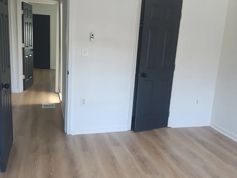 623 N Grantley St — Photo 28