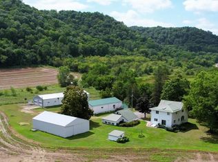 47298 Honey Farm Rd, Gays Mills, WI 54631