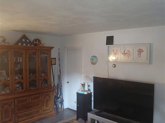 5th image of 4308 Lee Ave