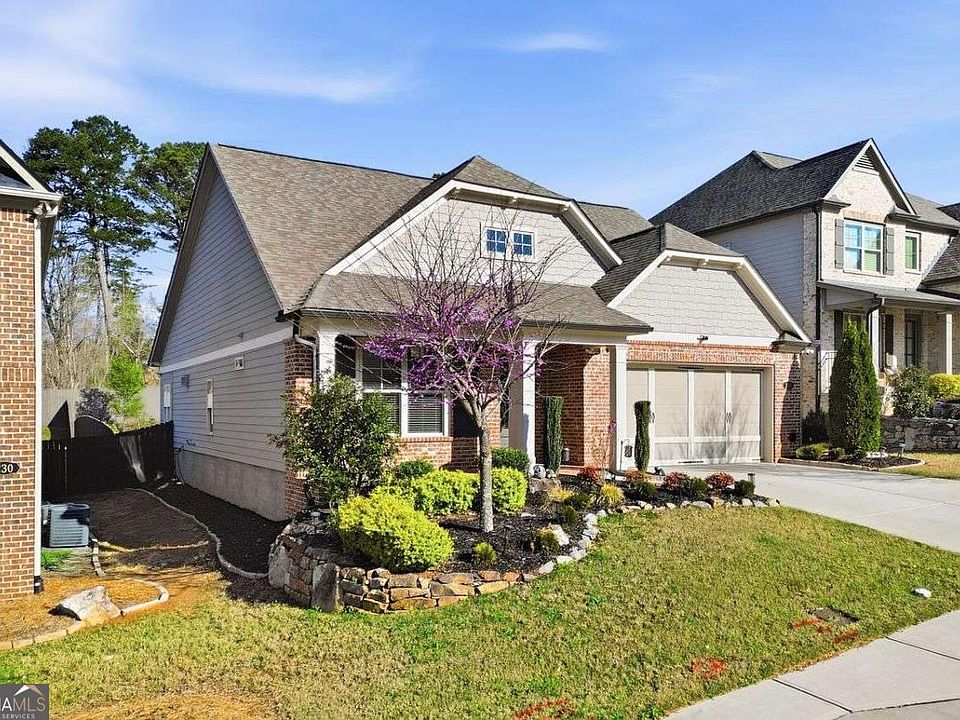 1st image of 240 Wildcat Ridge Dr