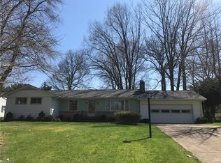 1426 Doncaster Dr, Youngstown, OH