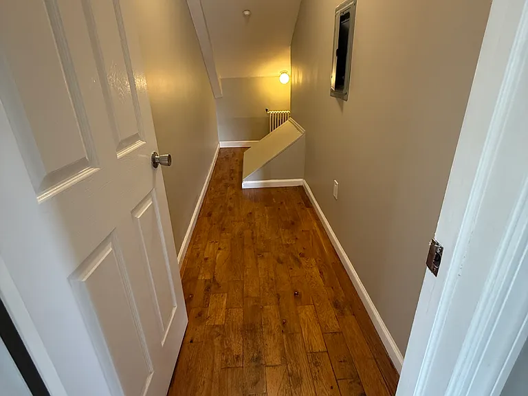 23 Longview Ave — Photo 10