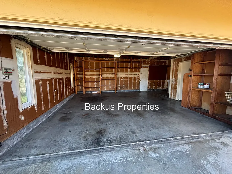 1150 San Diego Dr — Photo 27