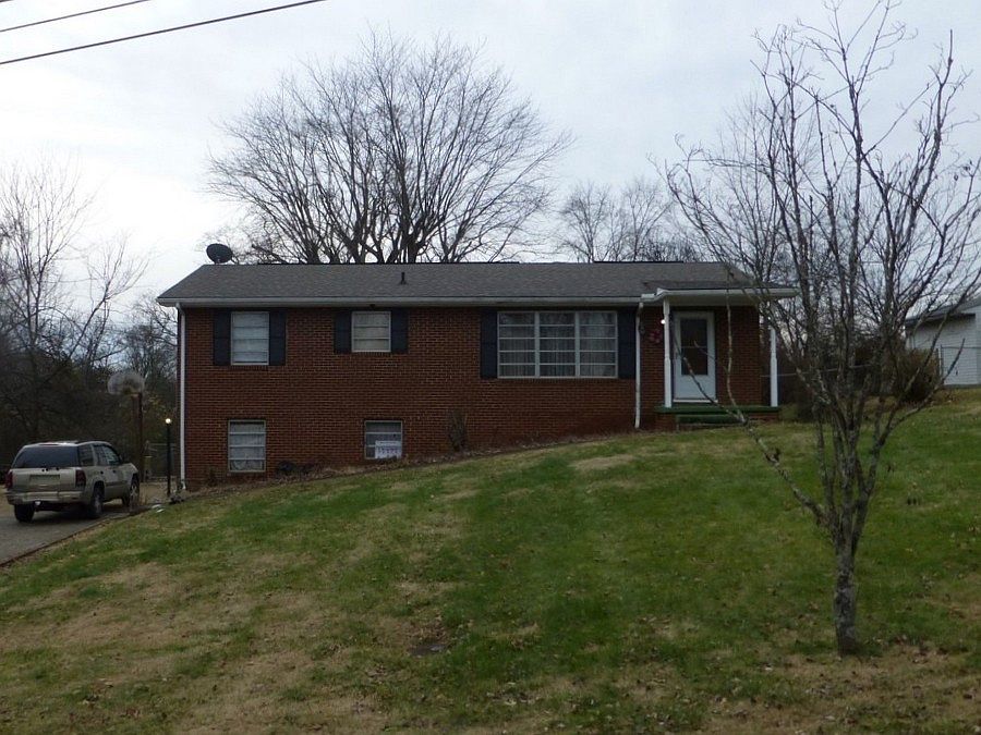 1st image of 5501 Tiffany Ln