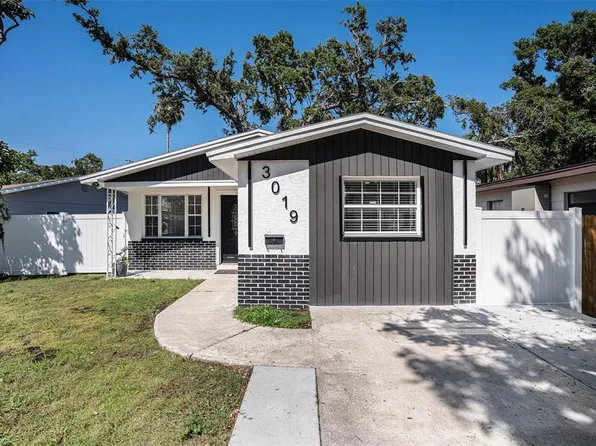 3019 Park St N, Saint Petersburg, FL 33710