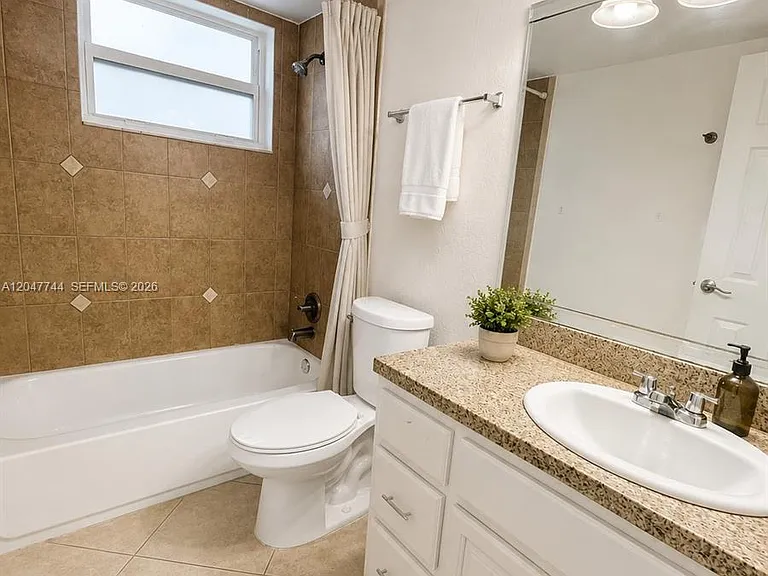 8601 SW 94th St #105W — Photo 8