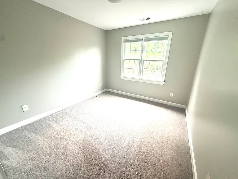 102 Hogan Ridge Ct #1 — Photo 9