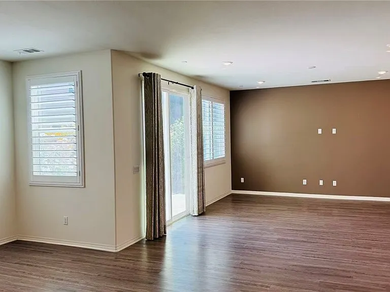 6955 Larochelle — Photo 13