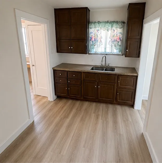 2 bed, 700 sqft, $2,750 — Photo 3