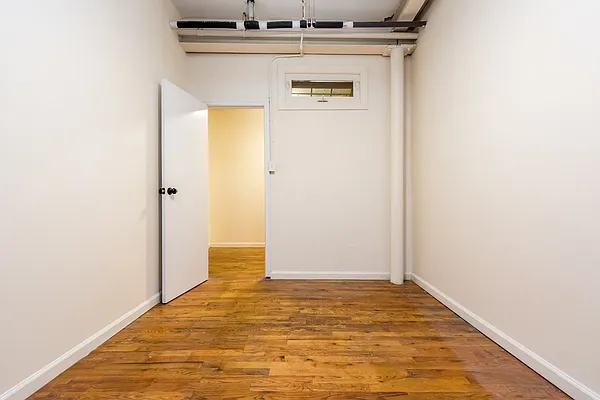 Rented by Nooklyn NYC LLC | media 14