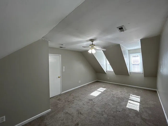 7409 Lockmont Dr — Photo 12
