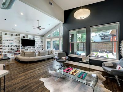 1431 Gardenia Dr, Houston, TX, 77018