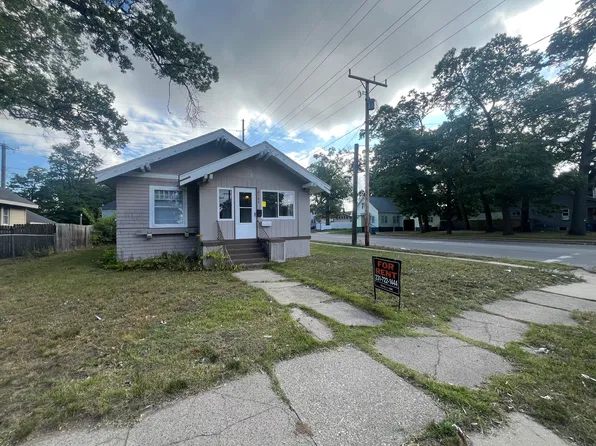 2144 Sanford St, Muskegon Heights, MI 49444