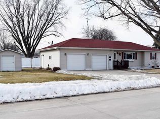 721 N 5th St, Osage, IA 50461