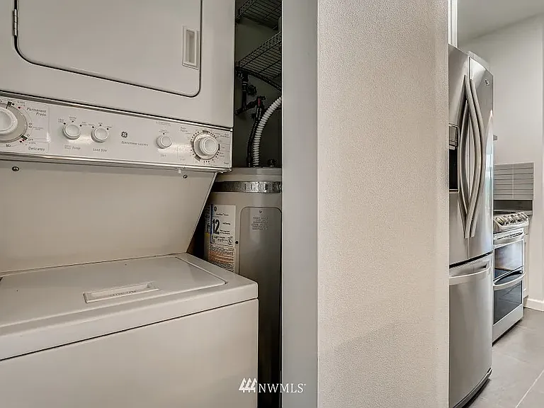 1504 Aurora Ave N #503 — Photo 17