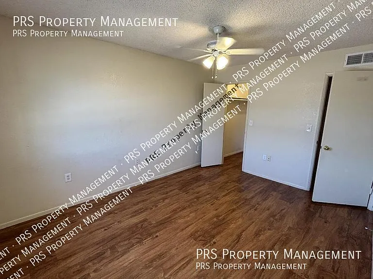 3147 E Edgewood Ave — Photo 23