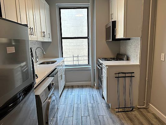 1st image of 204 E 112th St APT 34